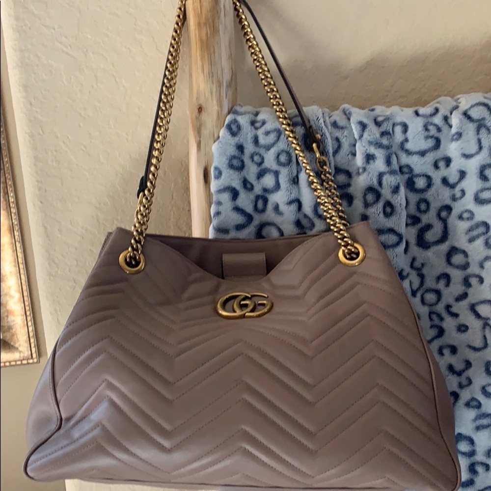 Gucci chain marmont bag
